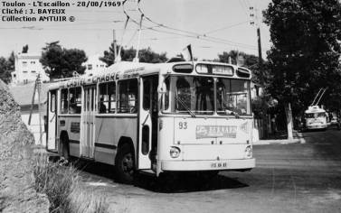 VBR modernis� N� 93 au terminus de l'Escaillon