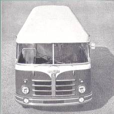 Berliet PLB 6 en 1953 1ère version à calandre à 4 barres